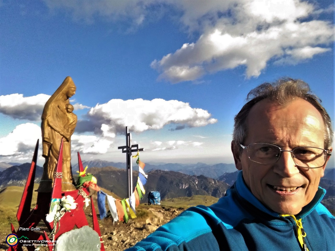 67 Selfie alla croce e Madonnina del Sodadura.jpg